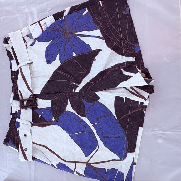 Sofia by Sofia Vergara Tropical Botanical Belted High Waist Shorts Size 4 - Picture 9 of 9